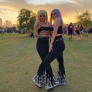 Iheartraves Black pants with sparkly silver flames